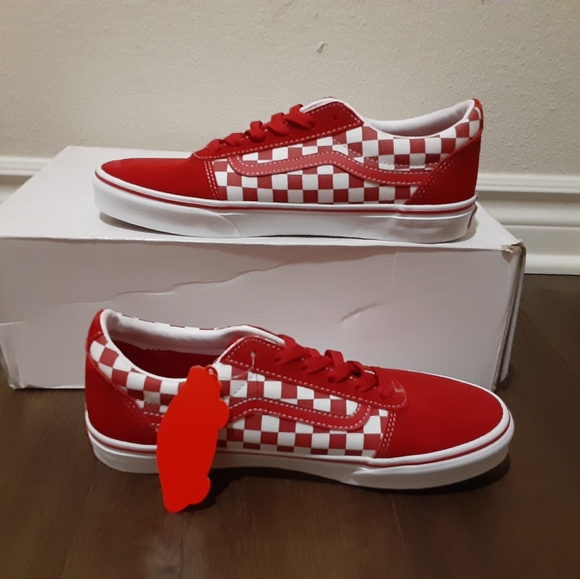 Vans - Picture 2 of 4